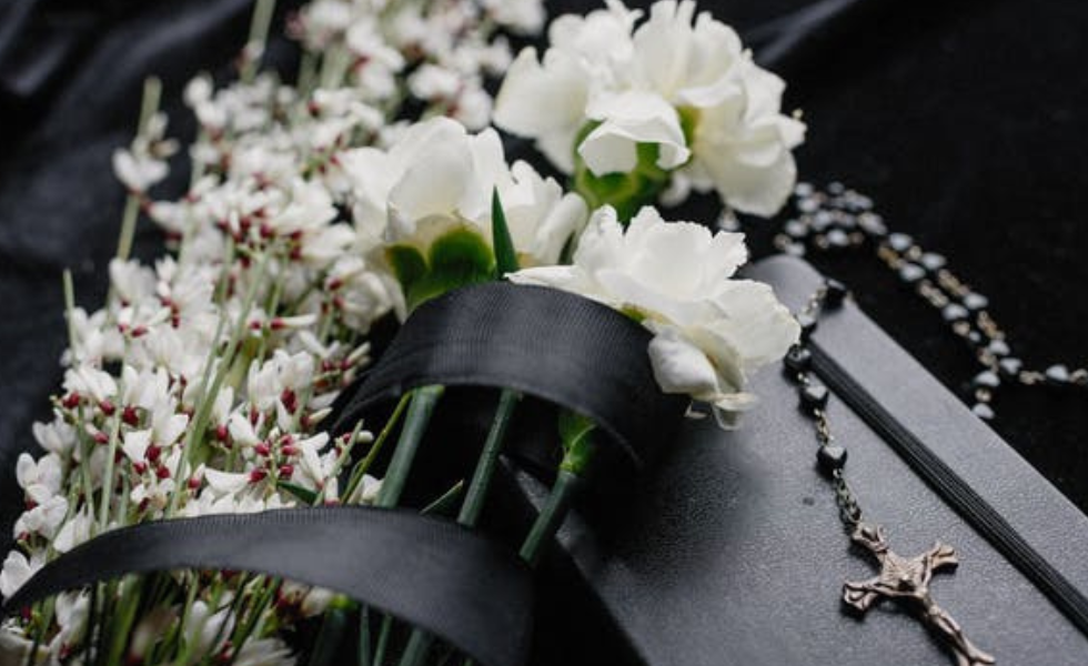 Affordable Funerals Costs with Flowers